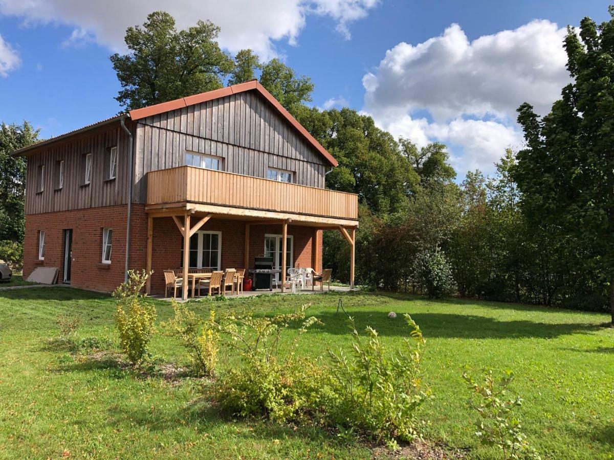 Farm-Chalet Renzow Buitenkant foto